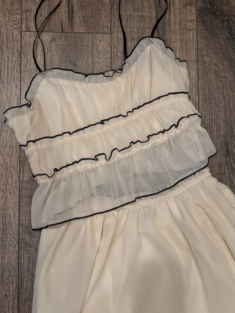 Ivory Ruffled Set - Picture 4 of 5